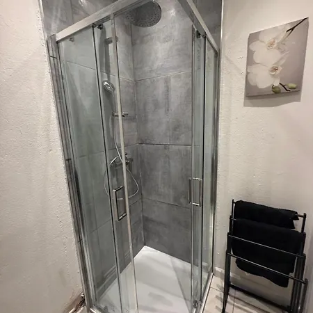 L'univers De Julia Toulouse